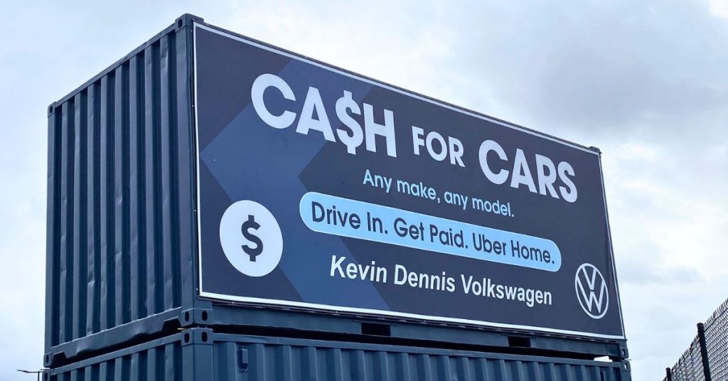 Grand format print on container advertising