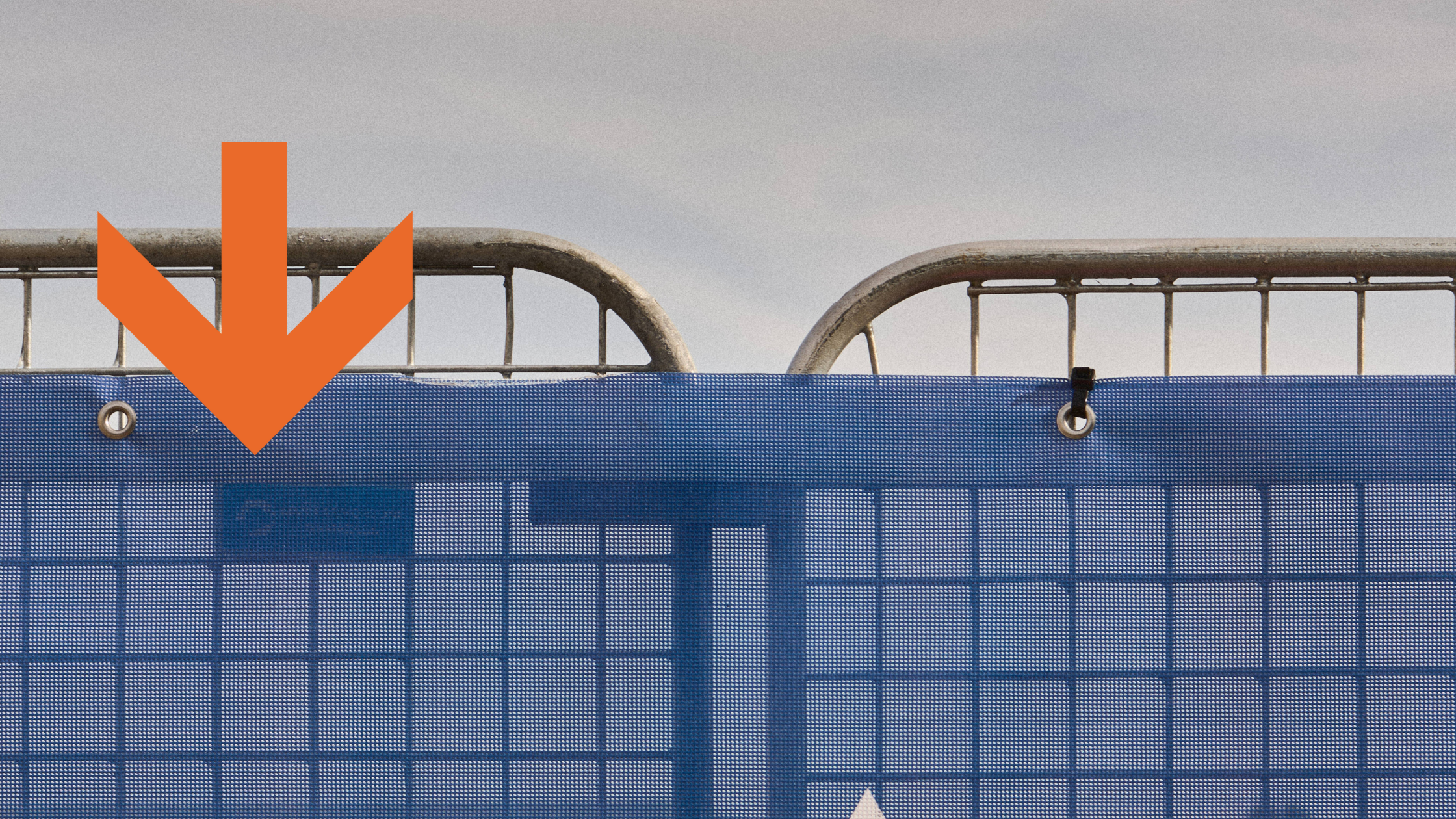 Banner mesh with kedar edge and stainless steel eyelets