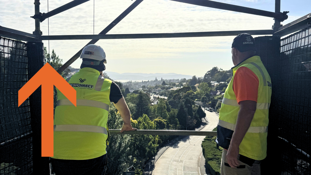 Peter Andrews Installing On Site Building Wrap